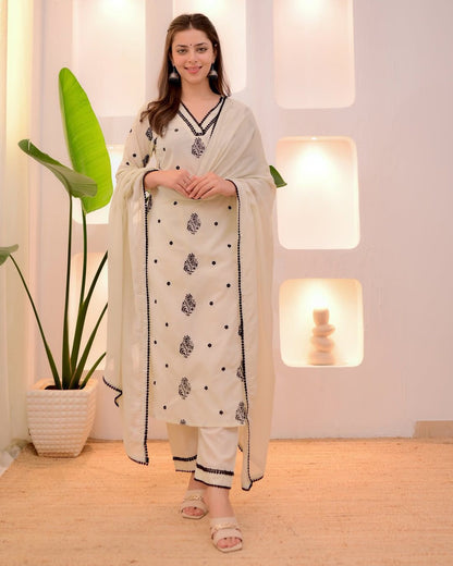 Embroidered Kurta Pant Dupatta Set – Roman Silk